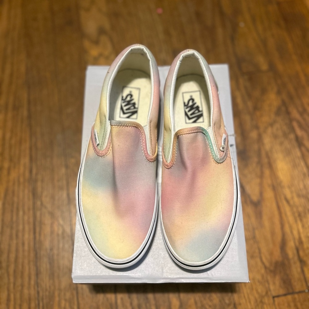 COPY - Vans Slip On Aura Shift Canvas Sneaker